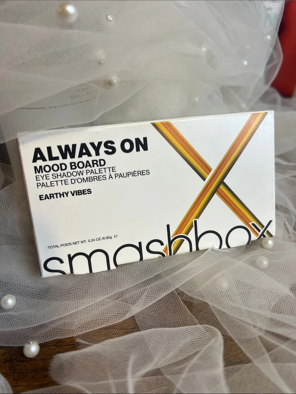 SMASHBOX Always on Mood Board